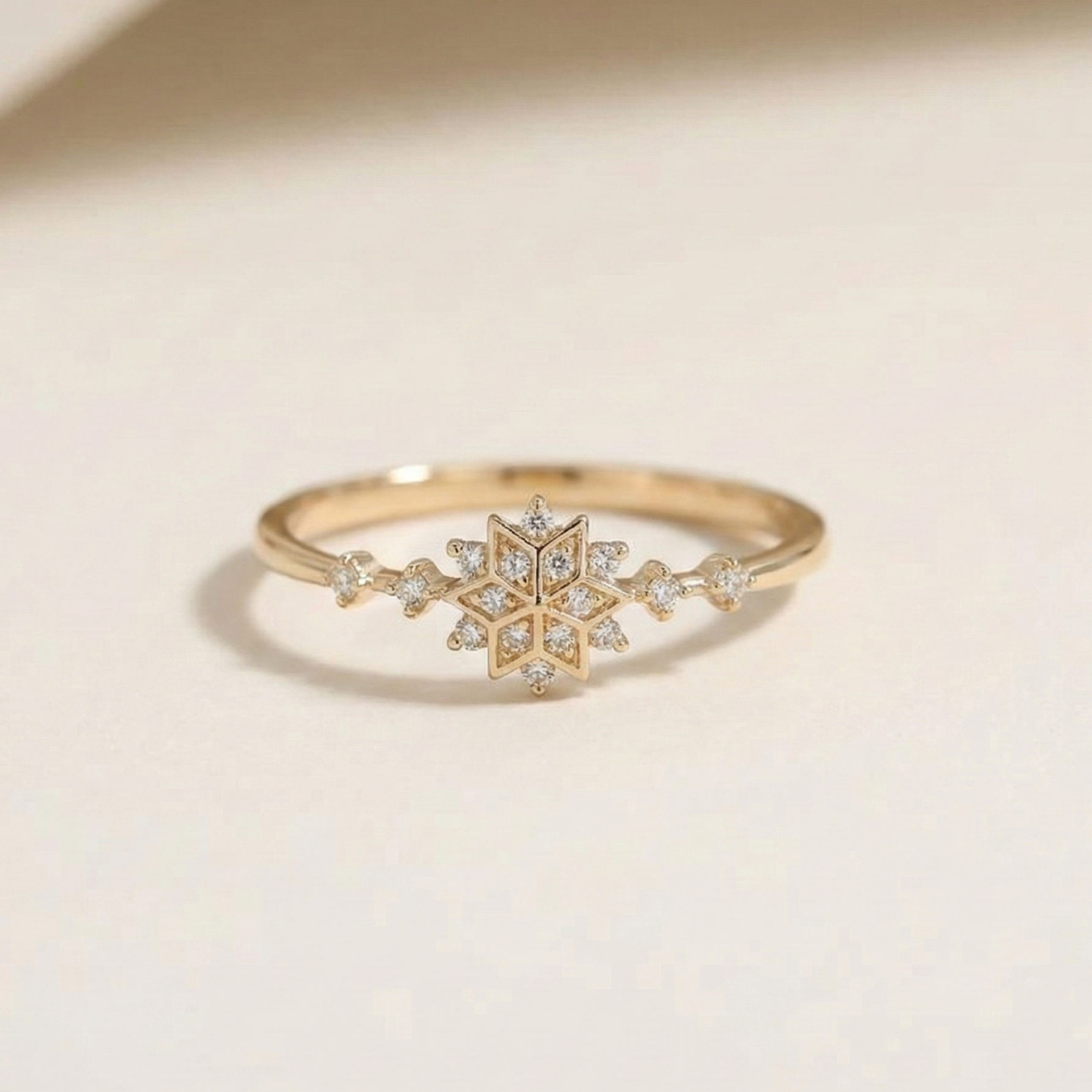 Eira Gold Ring