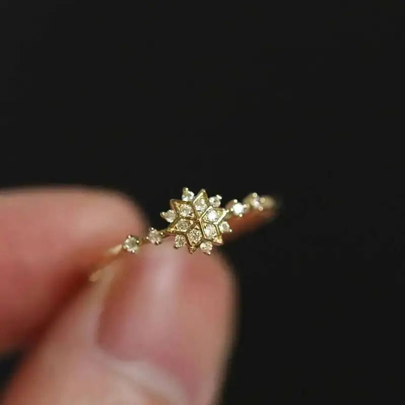 Eira Gold Ring