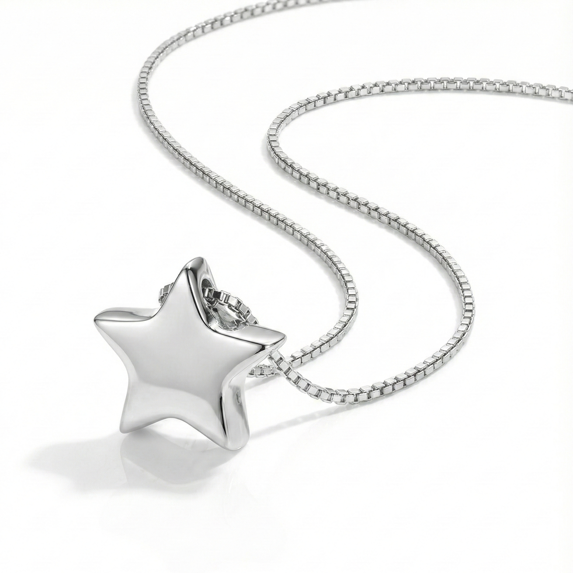 Stella Silver Necklace